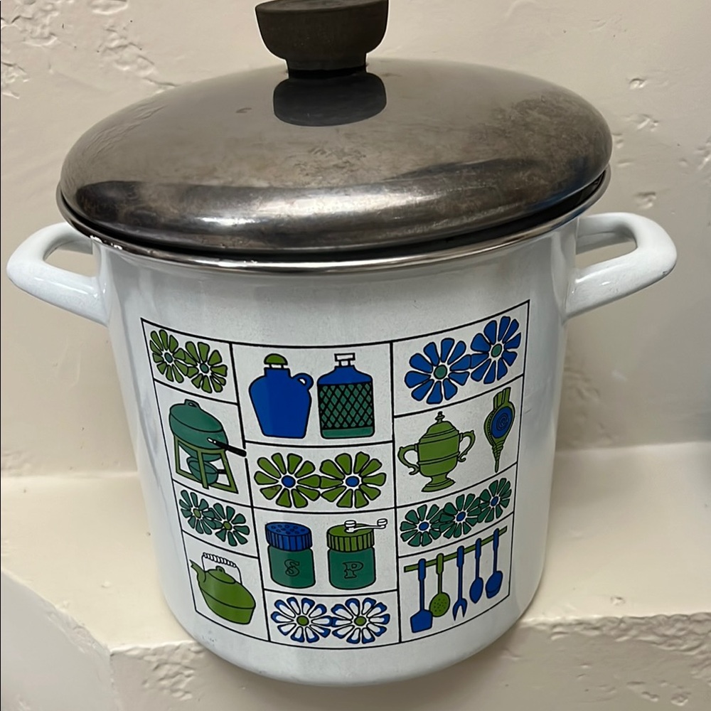 Vintage Enamel Cookware with Blue and Green Design